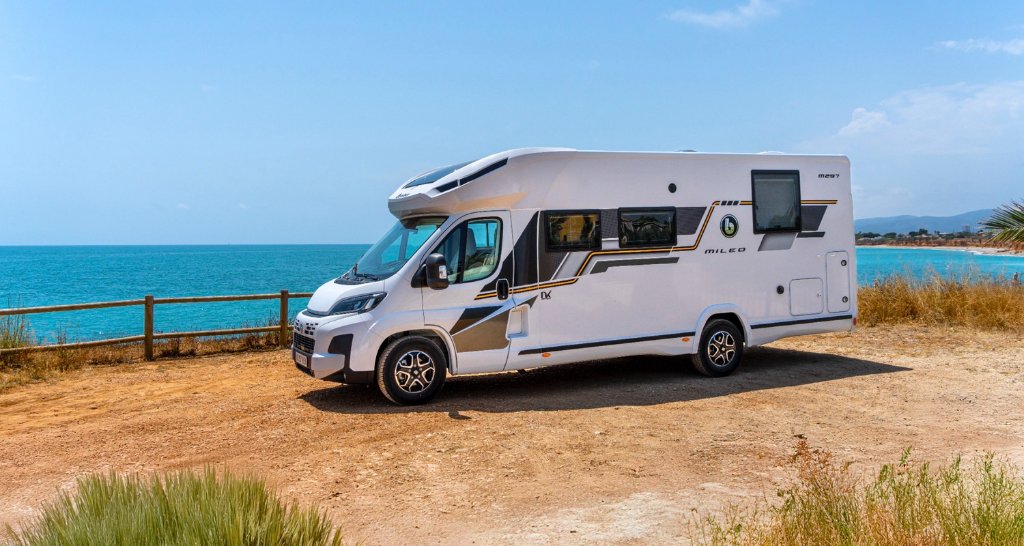 Autocaravana Benimar MILEO - Perfilada