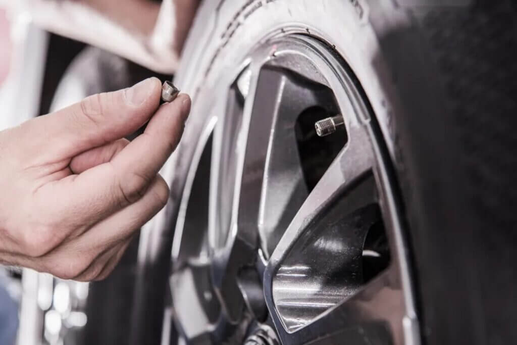 5 Presion neumaticos - 10 Consejos para Reducir el Consumo en una Autocaravana 5 Presion neumaticos - 10 Consejos para Reducir el Consumo en una Autocaravana