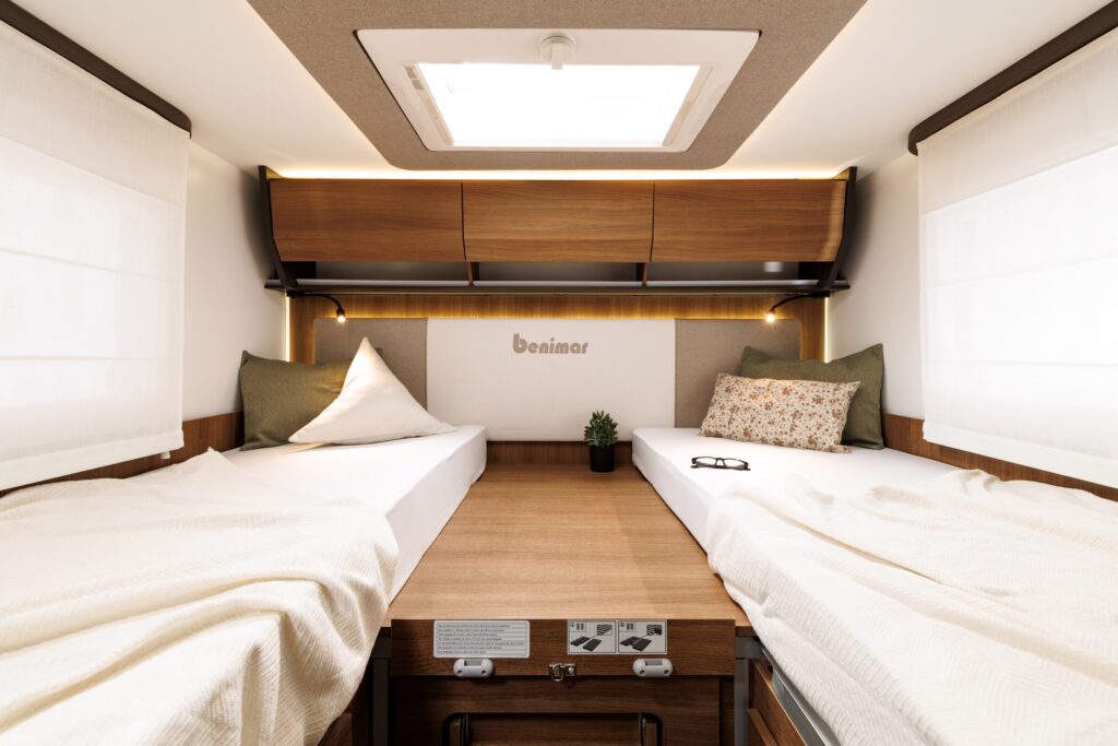 Amphitryon 2026 81A1083 A967 T26 - Autocaravanas integrales