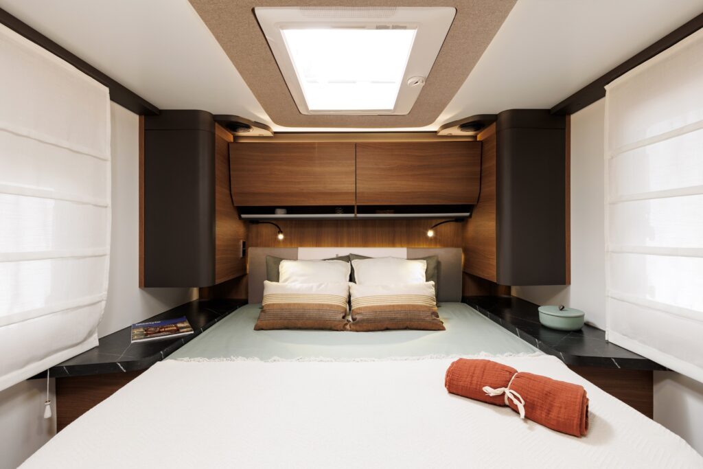 Amphitryon 2026 L5A0414 r - Autocaravanas integrales