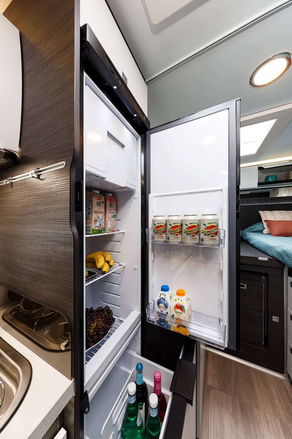Refrigeracion - 10 Accesorios de verano para autocaravanas Accesorios verano refrigeración para autocaravanas