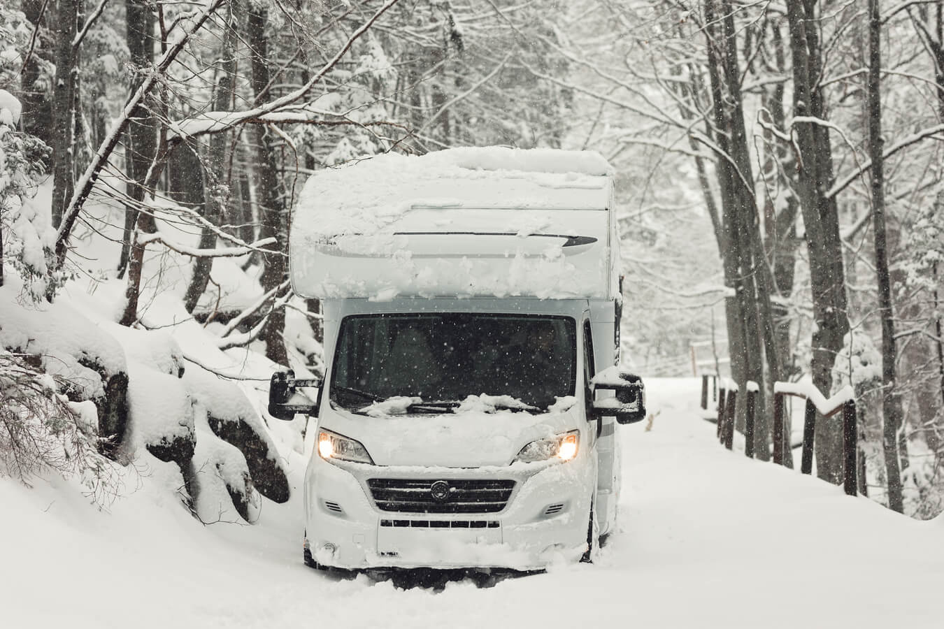 cadena de nieve perfecta para tu camper - Cadenas de Nieve para Autocaravanas: Tipos y Consejos Cadena de nieve perfecta para tu autocaravana